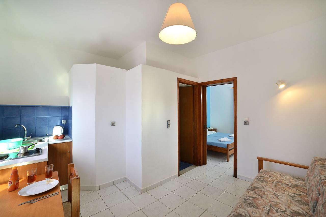 San Antonio Apartments คอลิมวาริออน ภายนอก รูปภาพ